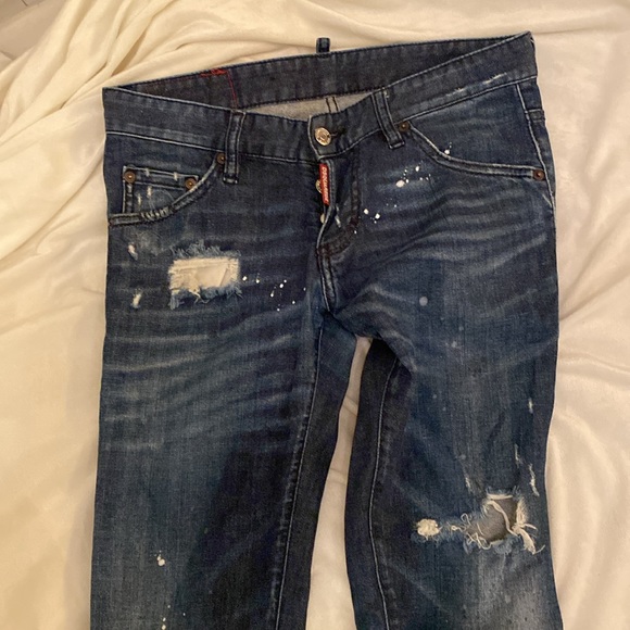 Dsquared distressed jeans. Soft light denim. It fits a 29 inch waist - Picture 3 of 5